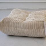 Ensemble de canapés Togo en velours côtelé beige, modèle dessiné par Michel Ducaroy 1973