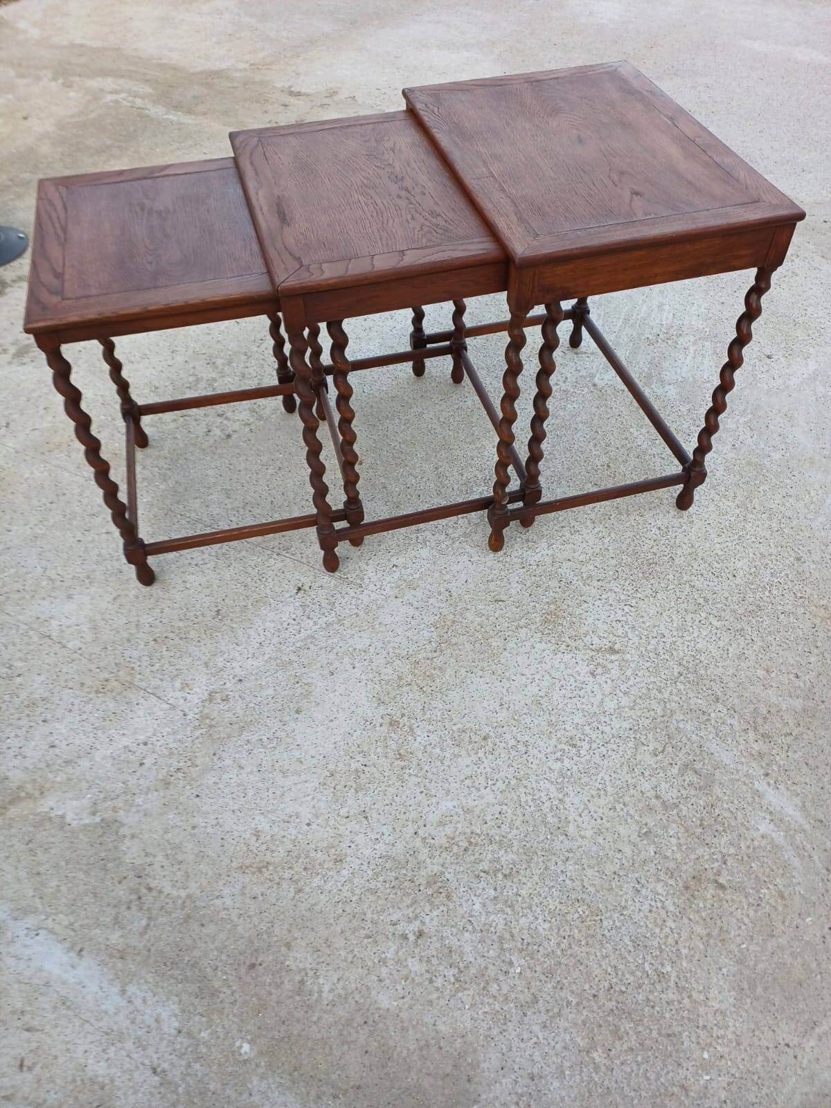 Mahogany nesting tables, set of 3