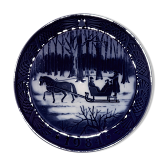 Royal Copenhagen porcelain Christmas plate 1984