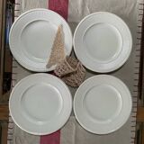 Set of 4 Wedgwood dinner plates
