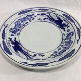 Large Chinese porcelain dish