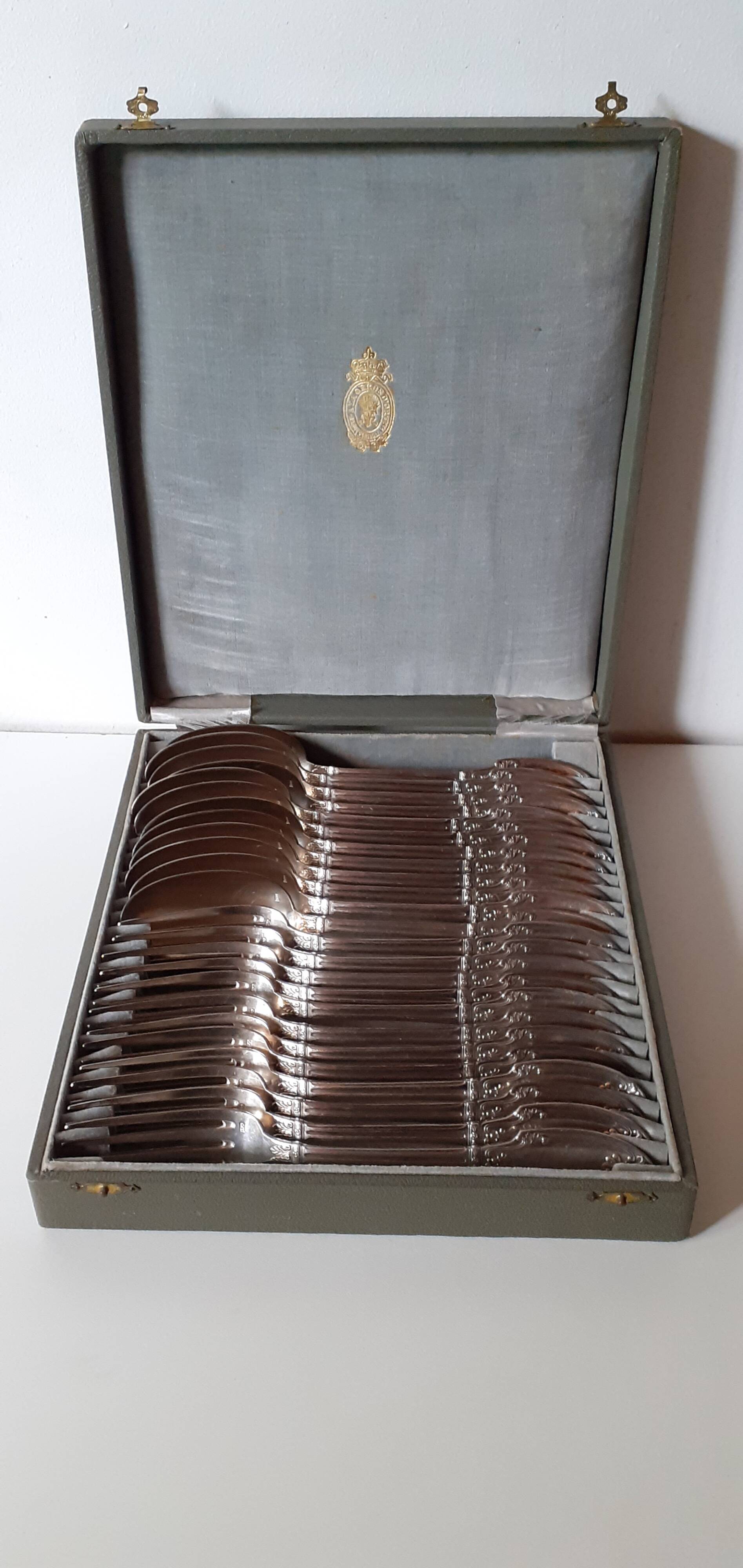 Silver-plated cutlery 34 pieces