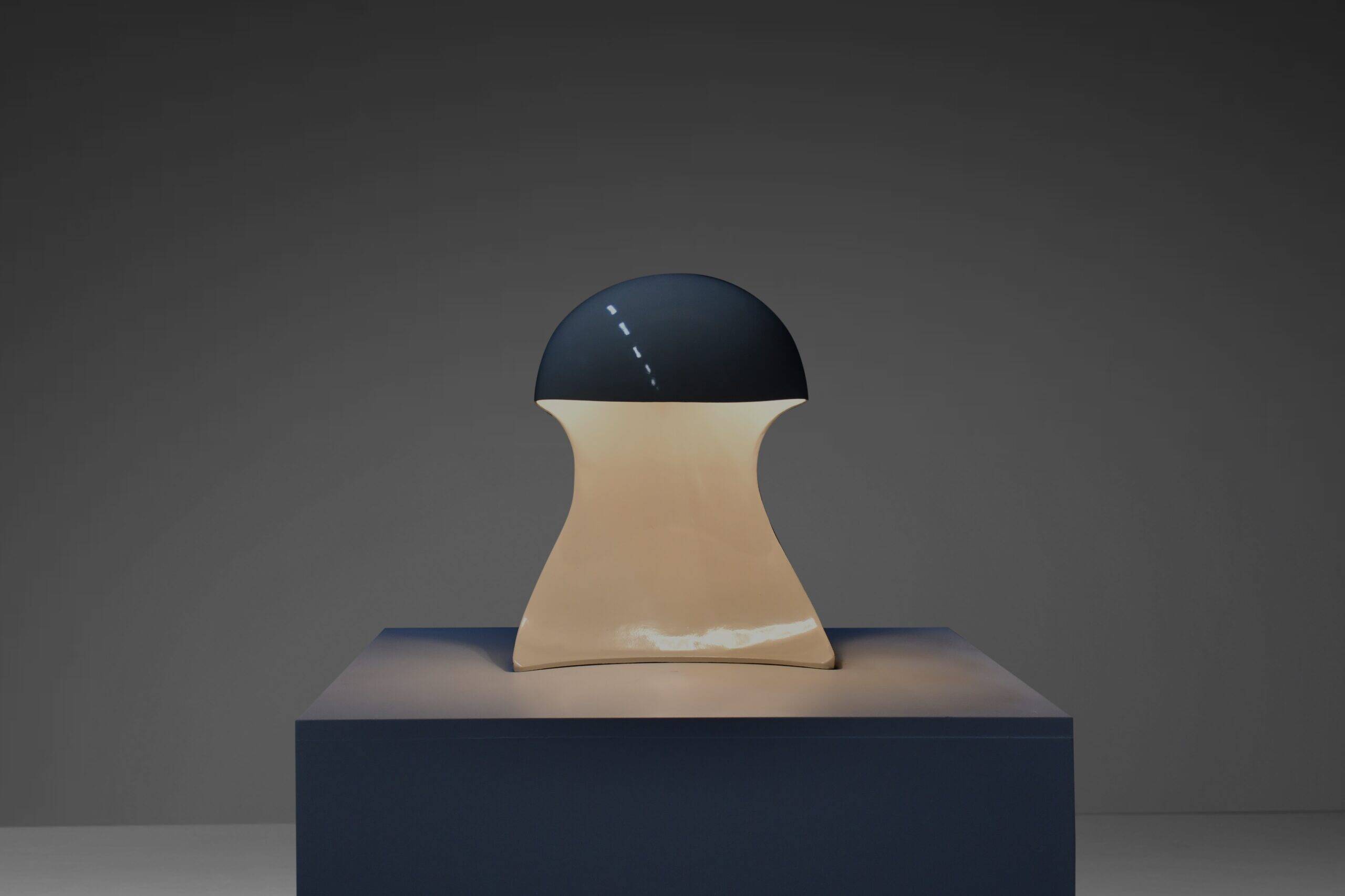 Metal 'Dania' table lamp by Dario Tognon and Studio Celli for Artemide