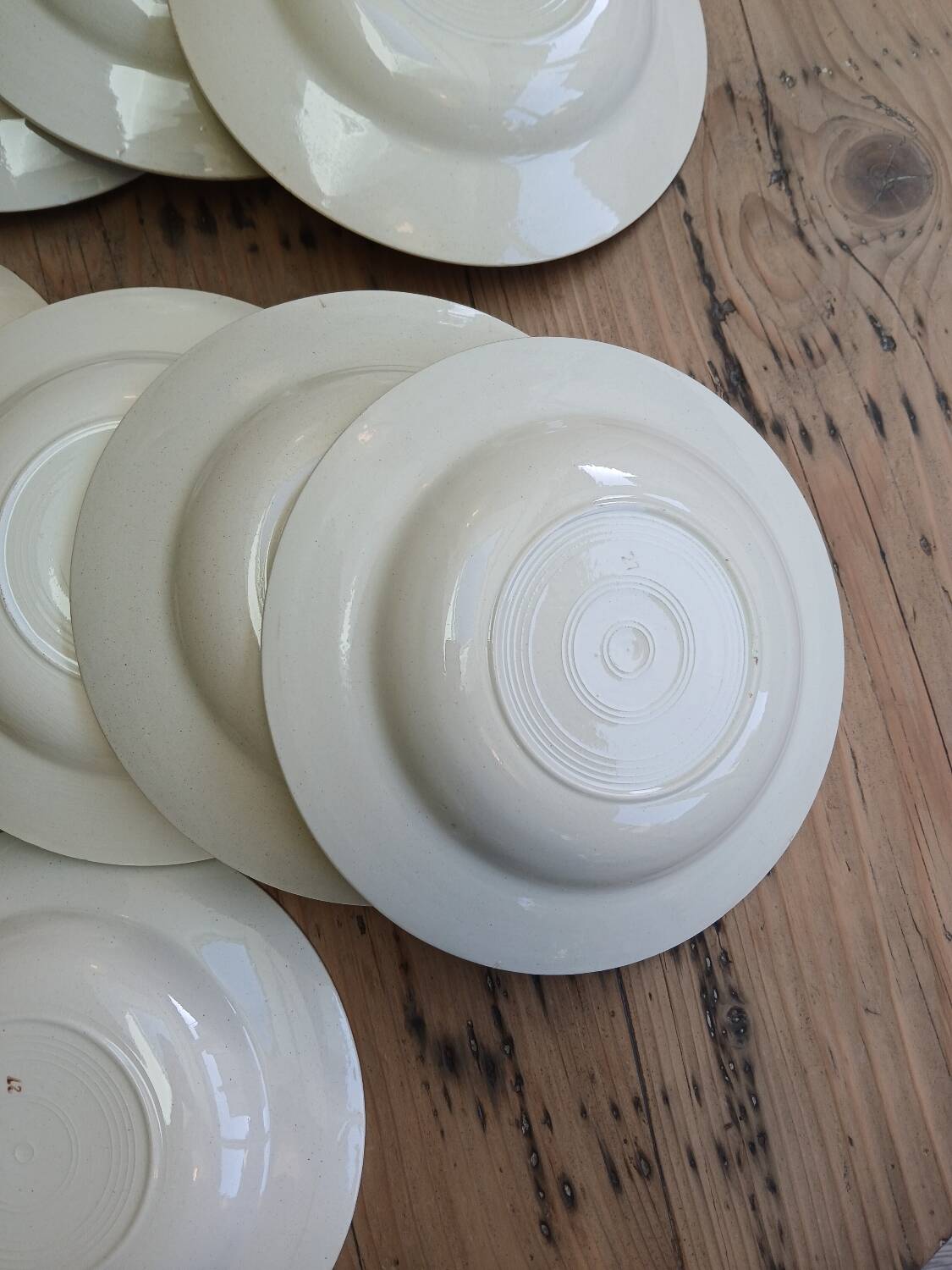 Lot de 12 assiettes creuses vintage motif bordeaux caramel