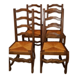 Chairs with straw seat
