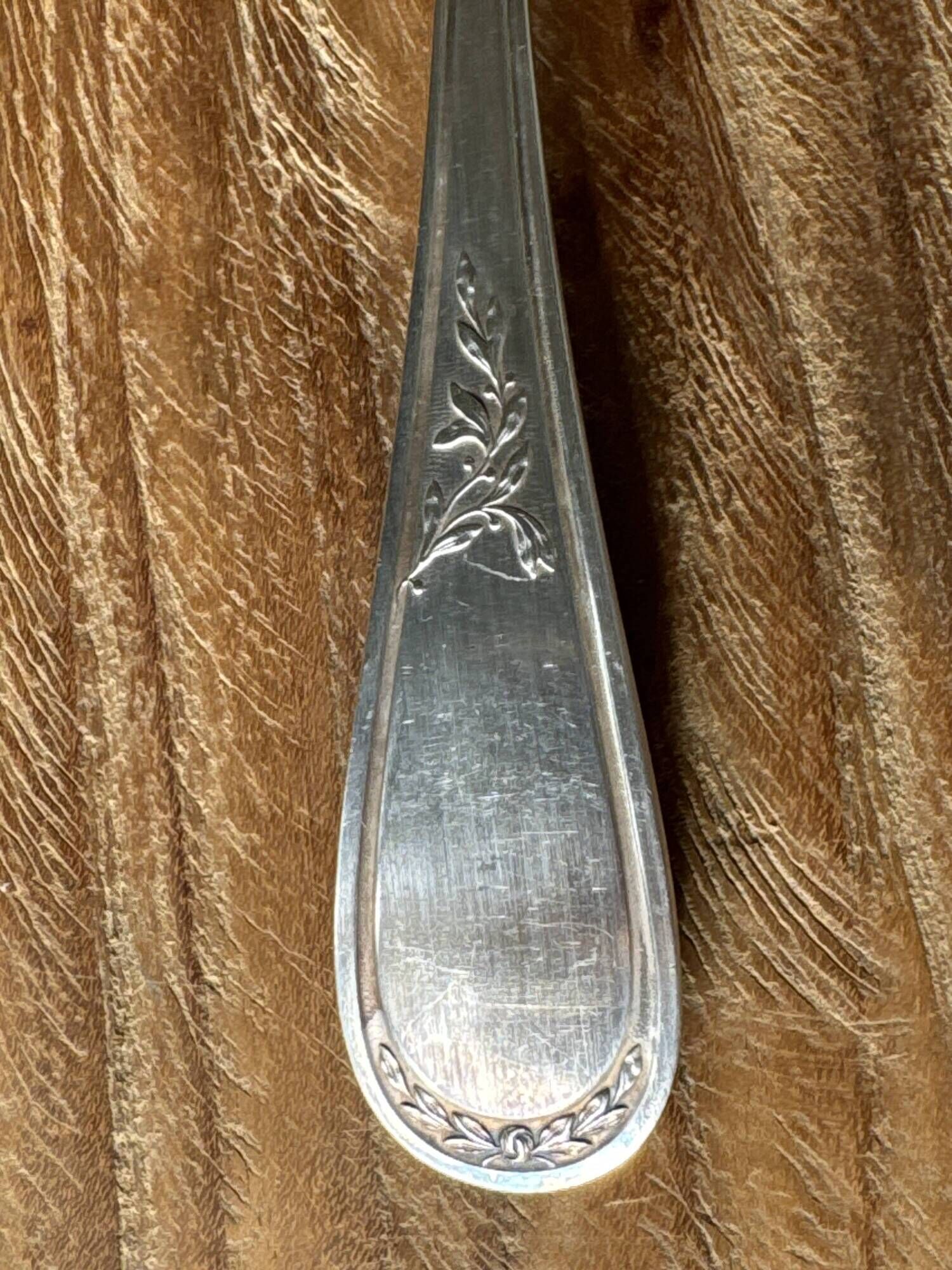 Silver-plated salad cutlery with laurel decoration in the Louis XVI style L27