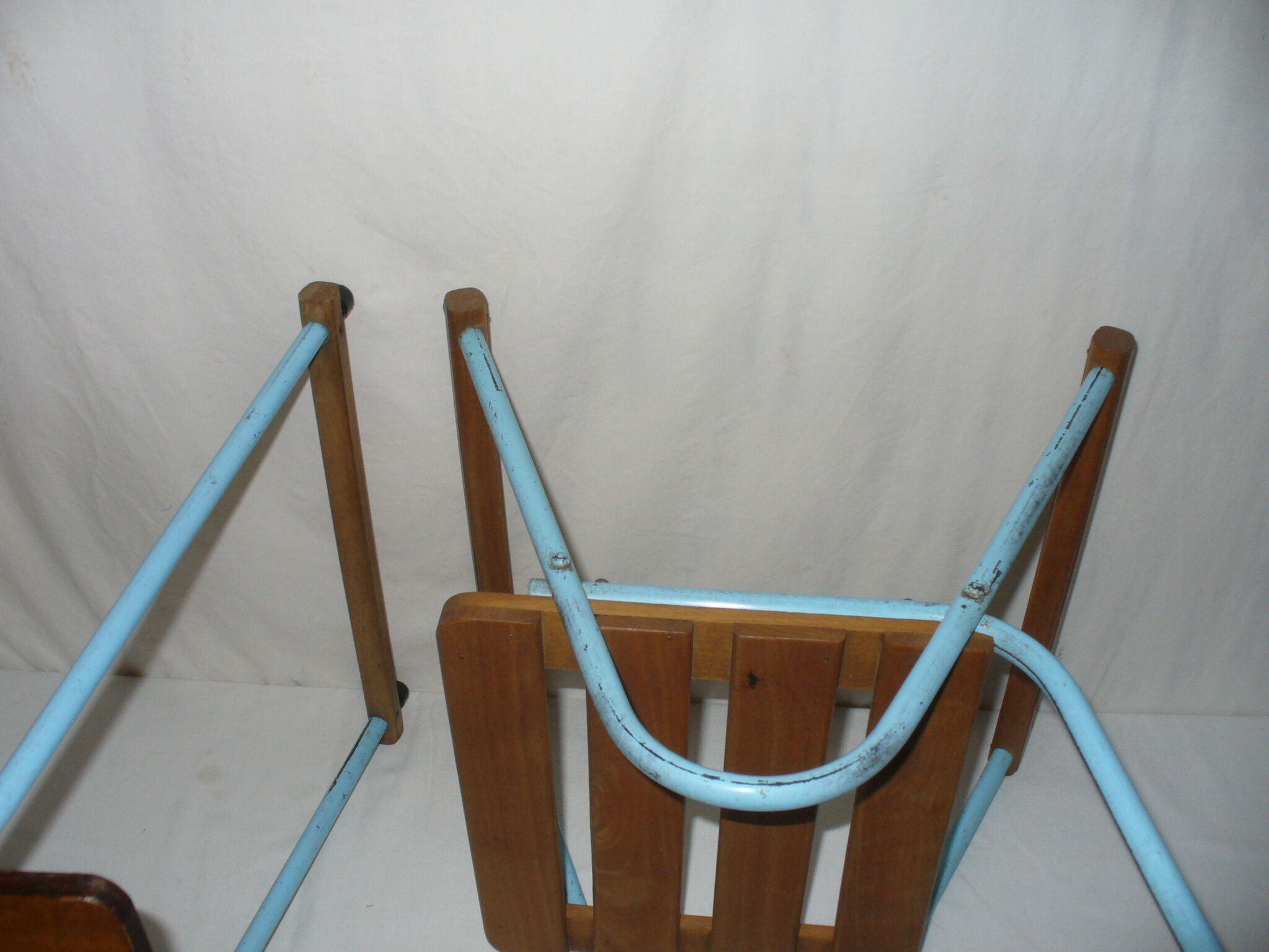 Table and chair child of the 50s