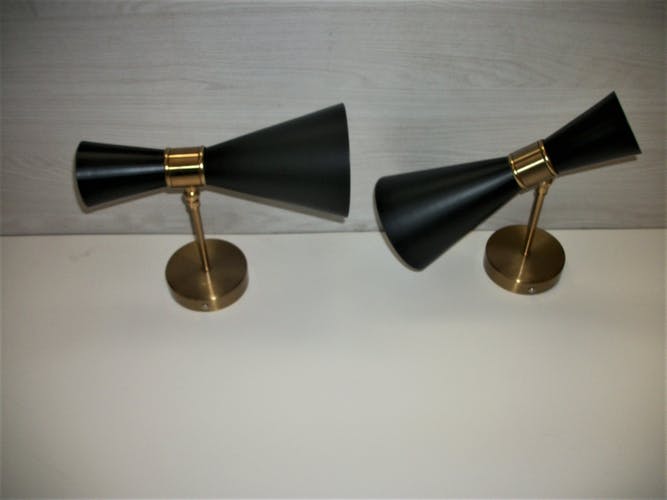 Paire d'appliques italiennes forme diabolo