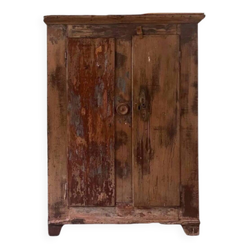 Wardrobe/ cupboard