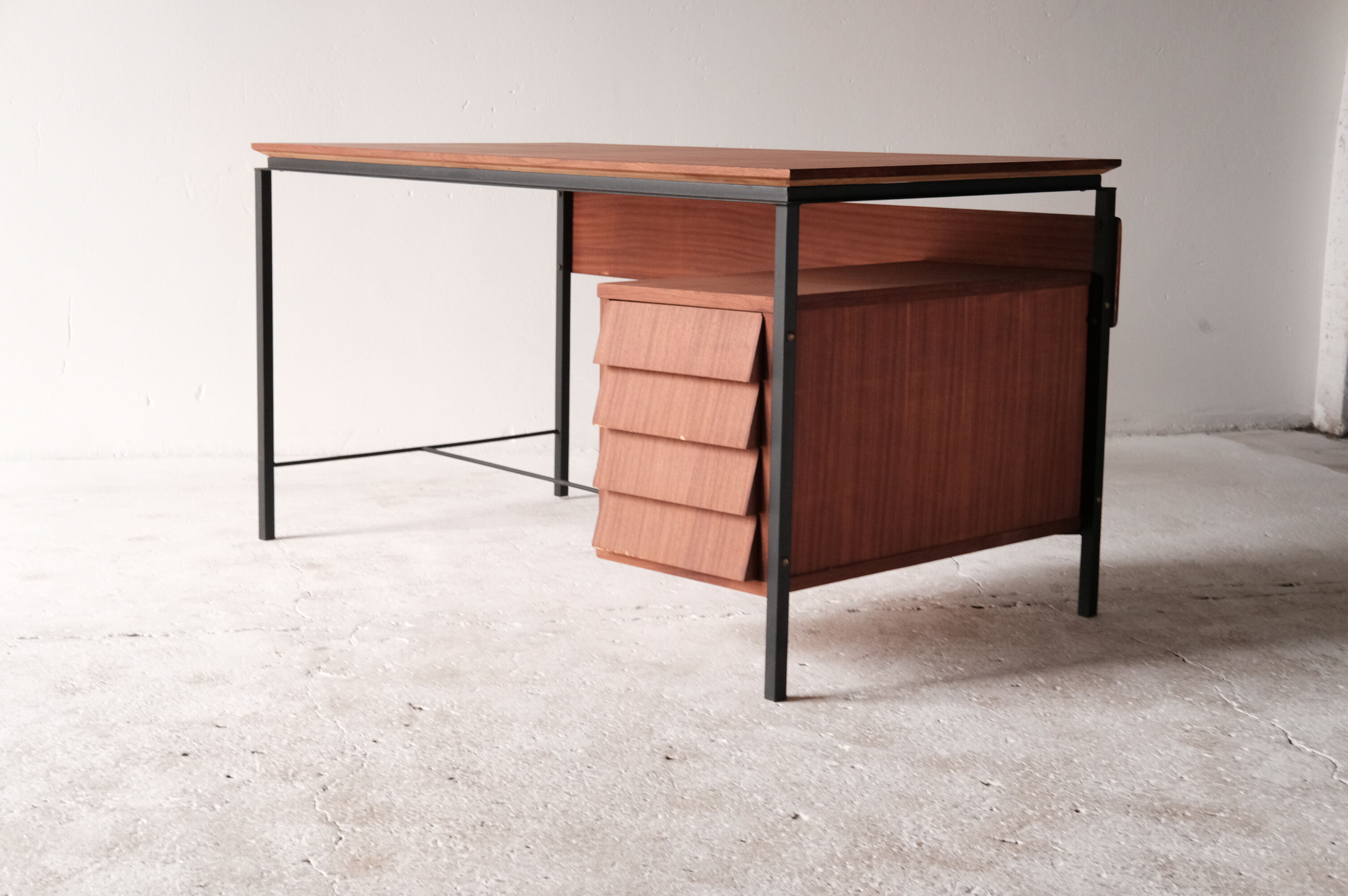 Vintage Italian Desk, 1960s