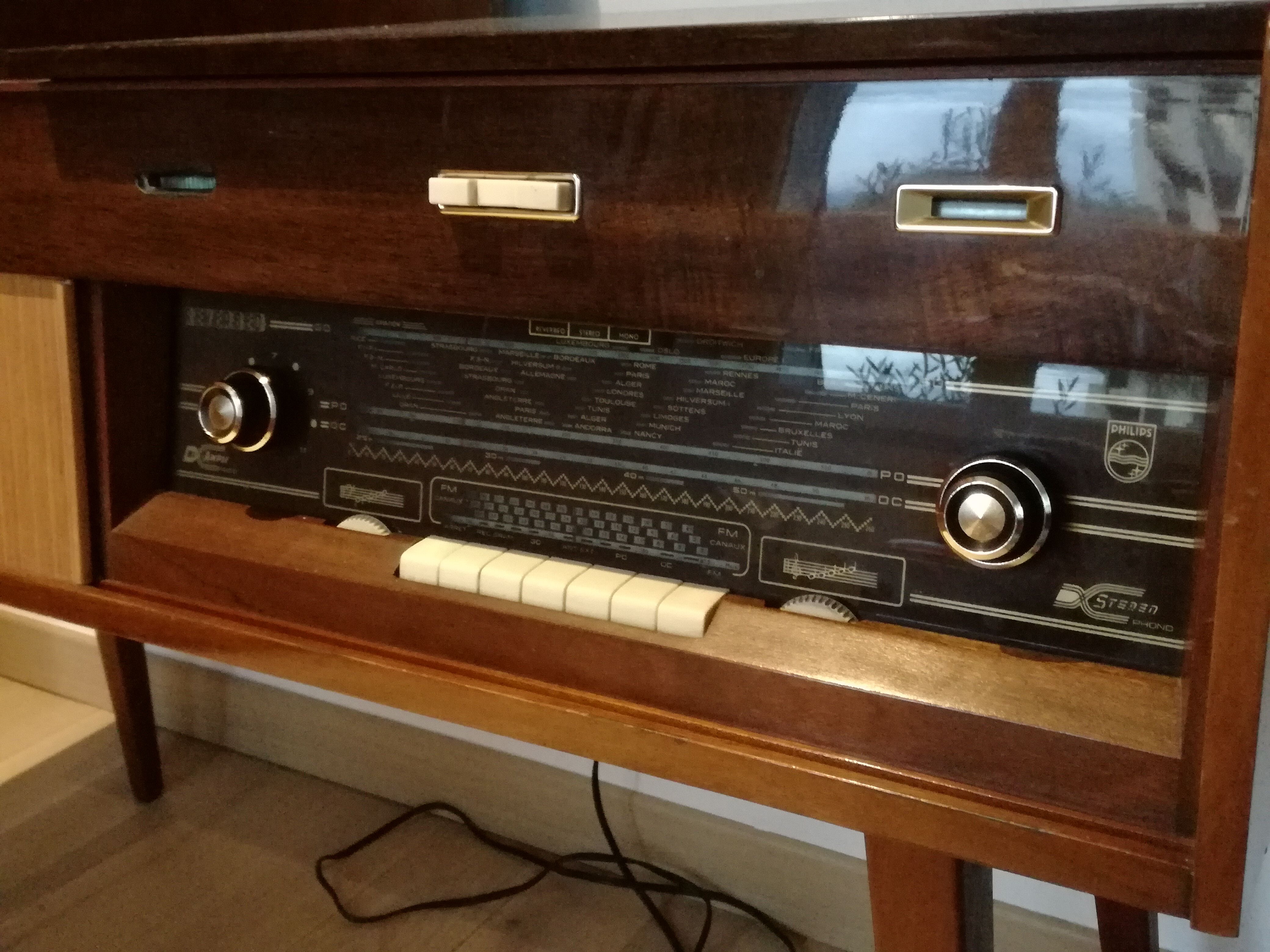 Combiné radiophono Philips