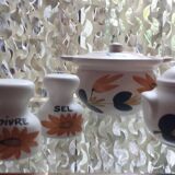 Swamp pottery set