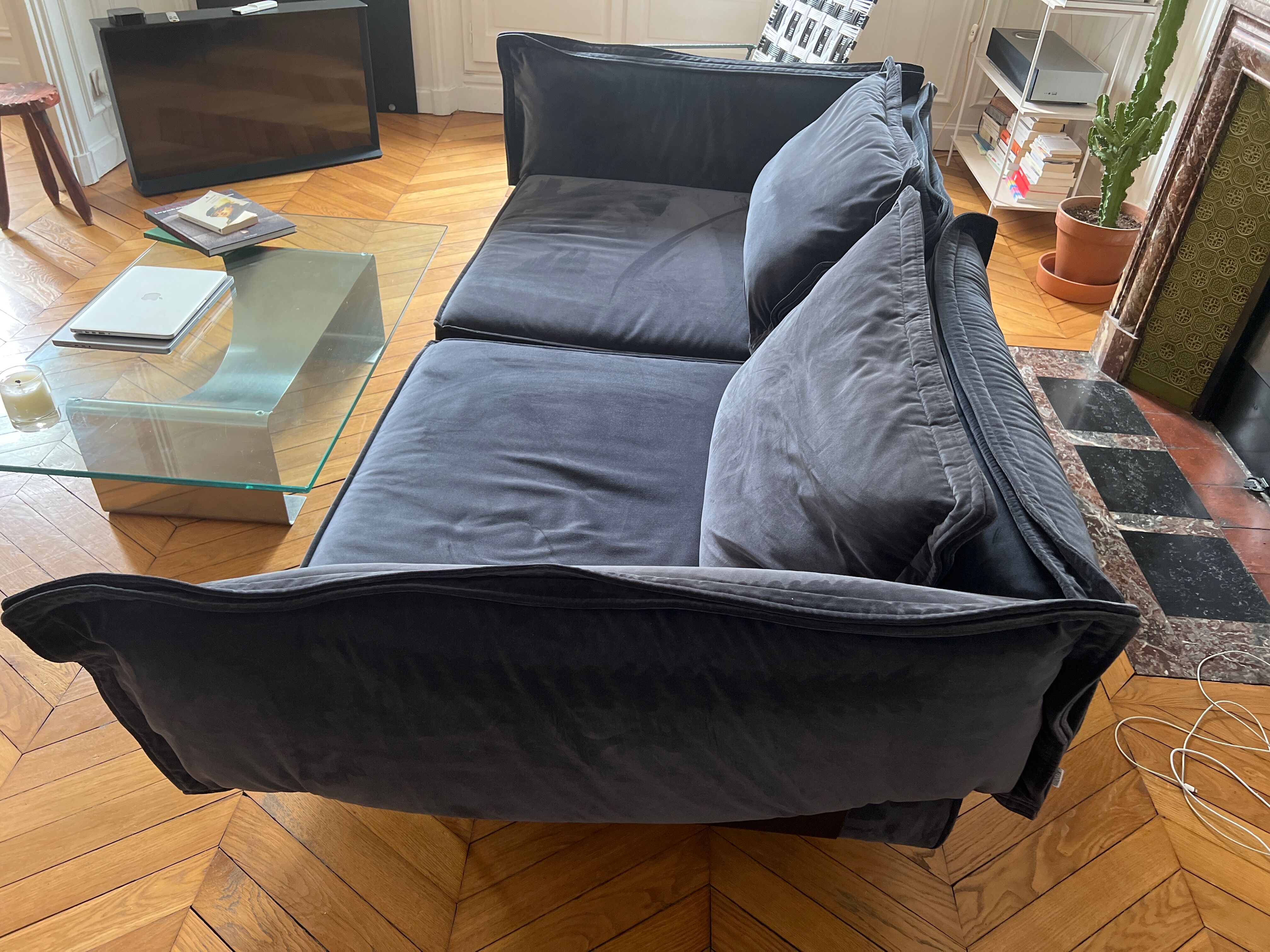 2 seater sofa Dark Blue Velvet - HANDVÄRK