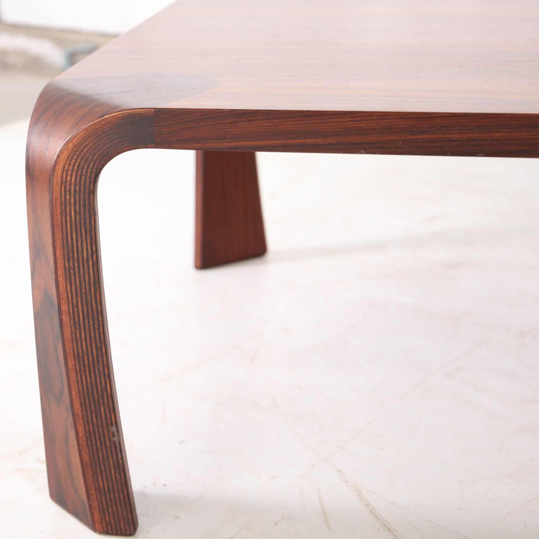 Table basse japonaise