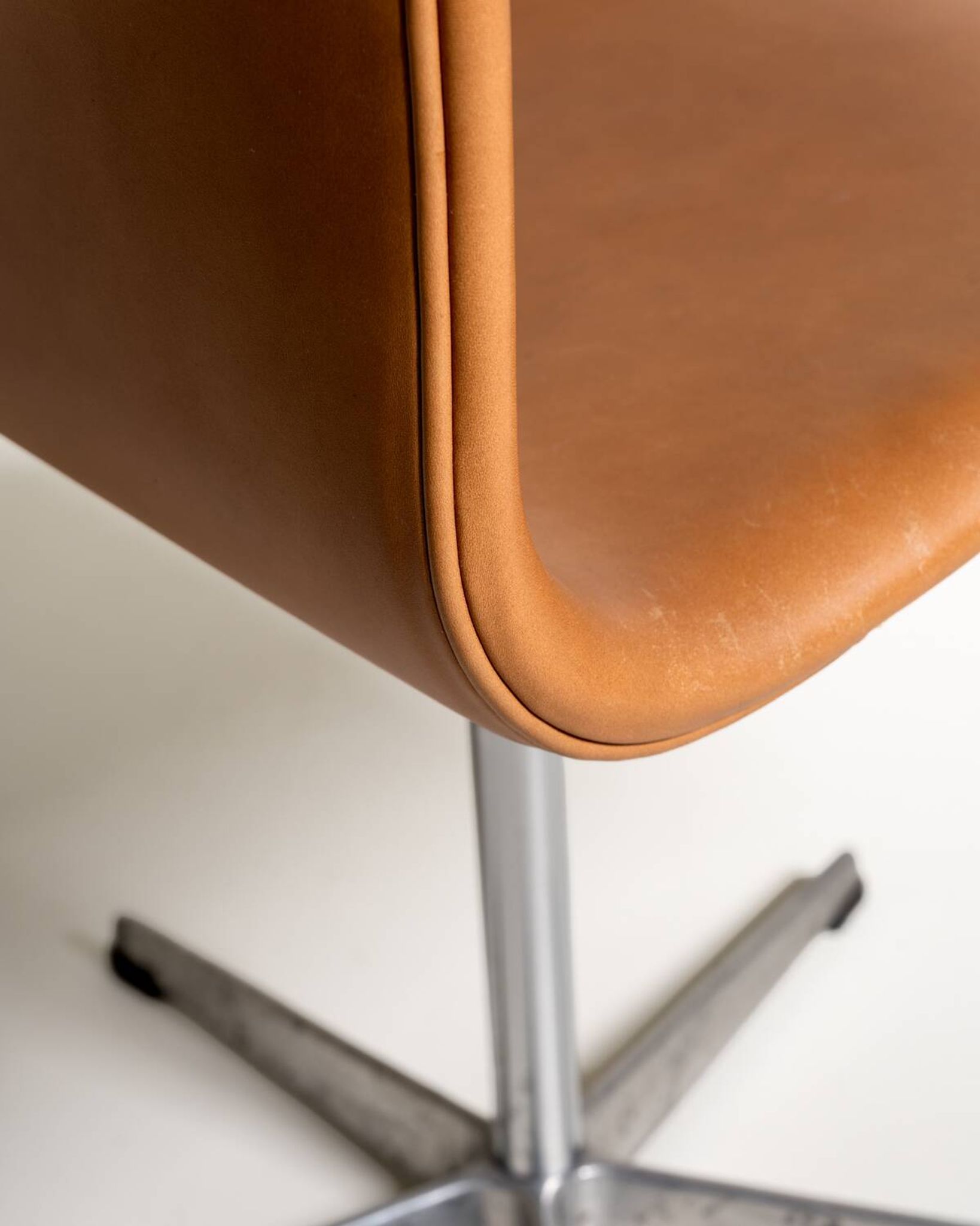 “Oxford” chairs by Arne Jacobsen for Fritz Hansen, 1969