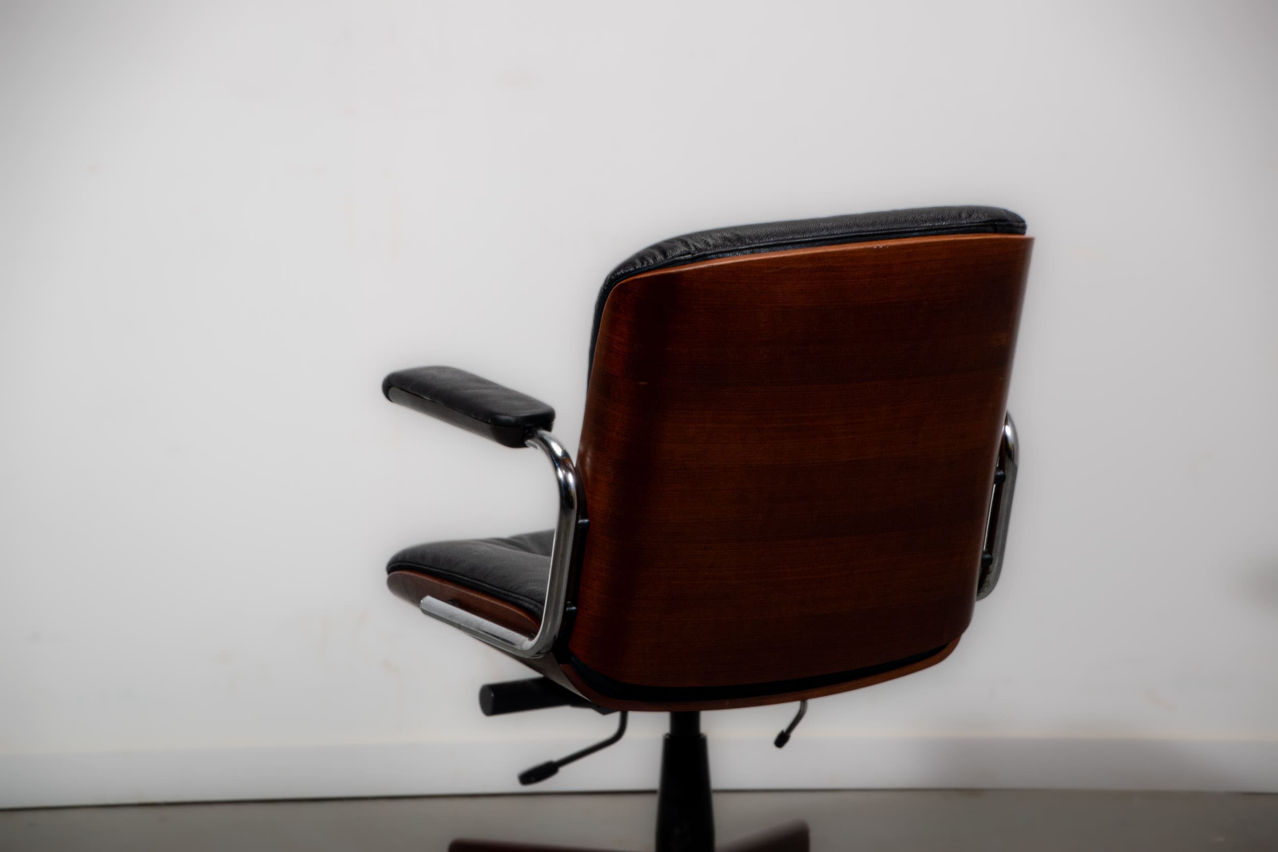Office chair designed by Karl Dittert by Giroflex, circa 1980