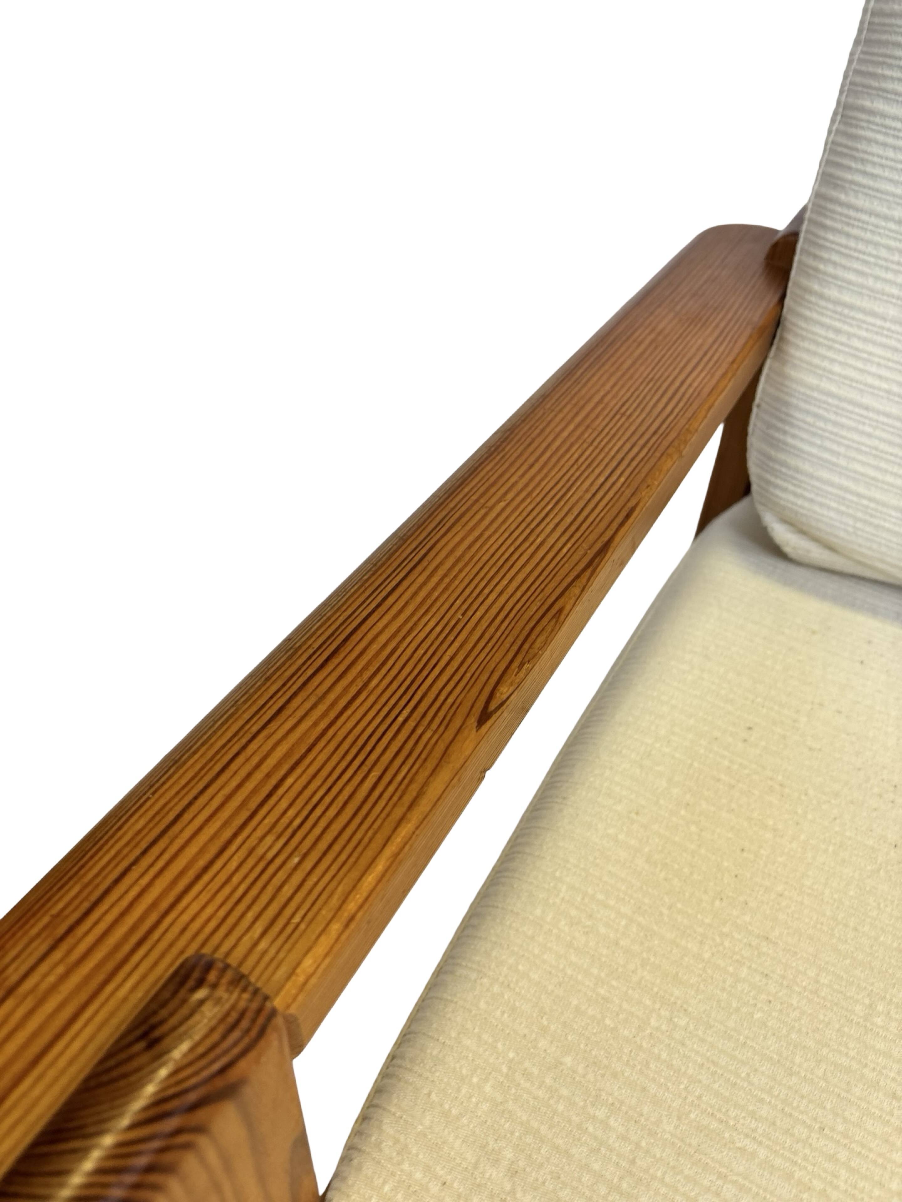 Canapé vintage deux places en pin des années 70 au design minimaliste