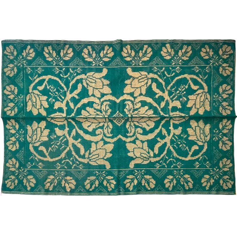Romanian carpet green and yellow made by hand in wool