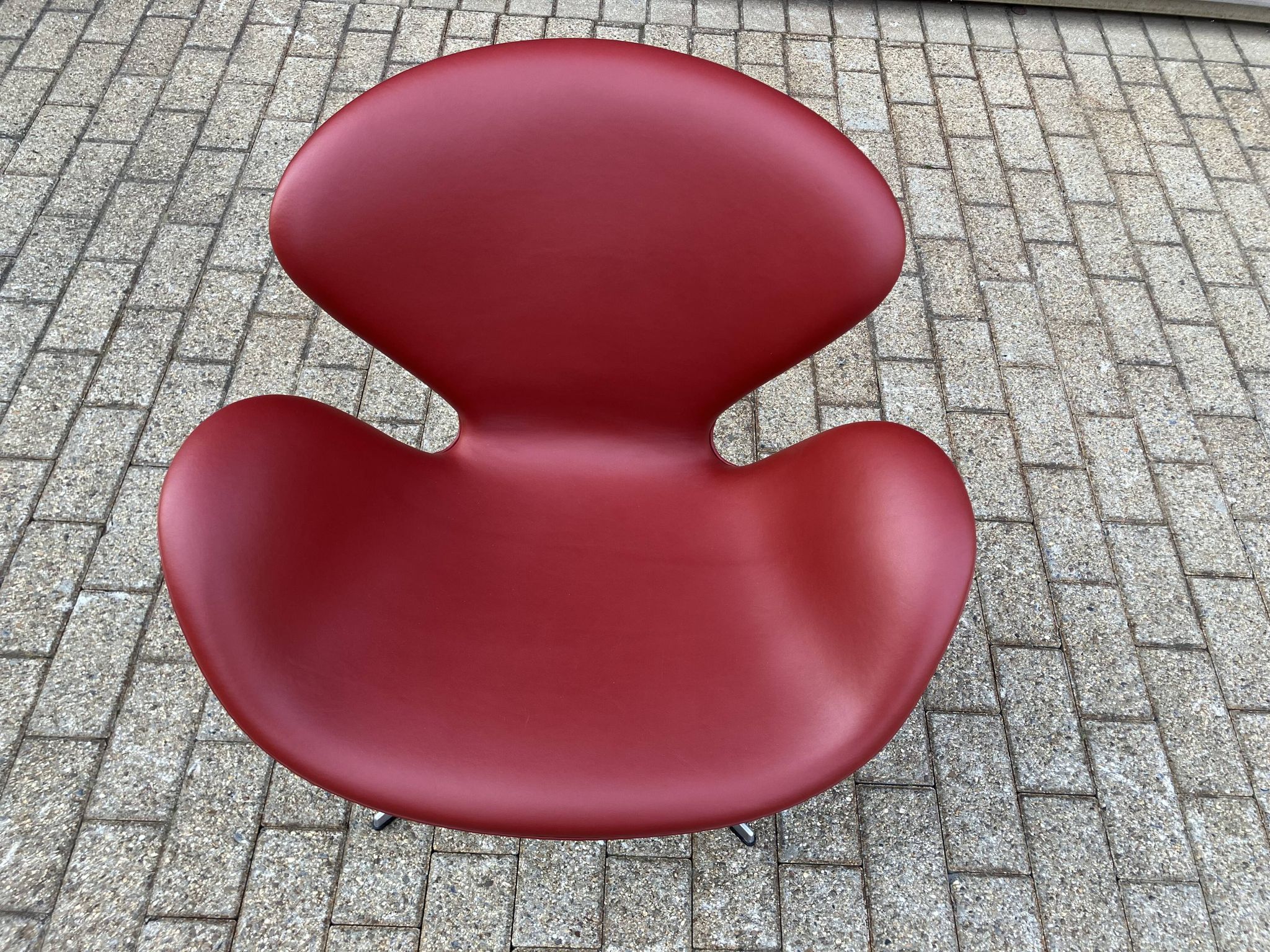 Fritz Hansen Swan chair in Indian Red leder, NIEUW!!!