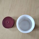 Pot d'aphoticaire en opaline