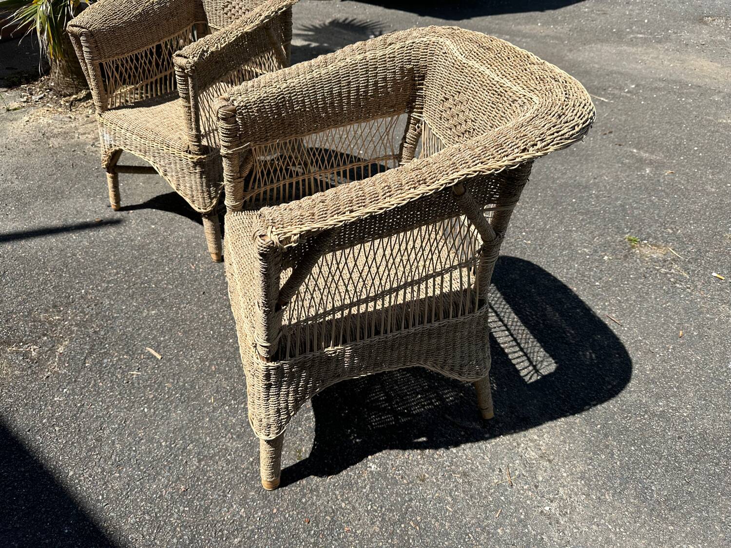 Pair of wicker armchairs