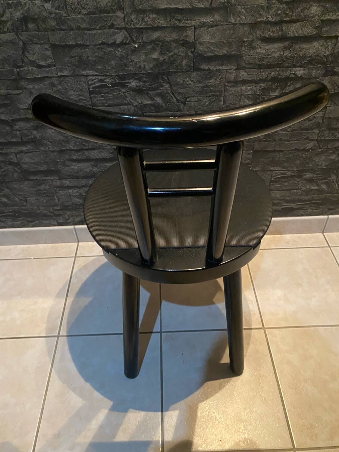 Postmodern chair in Italian Memphis design.