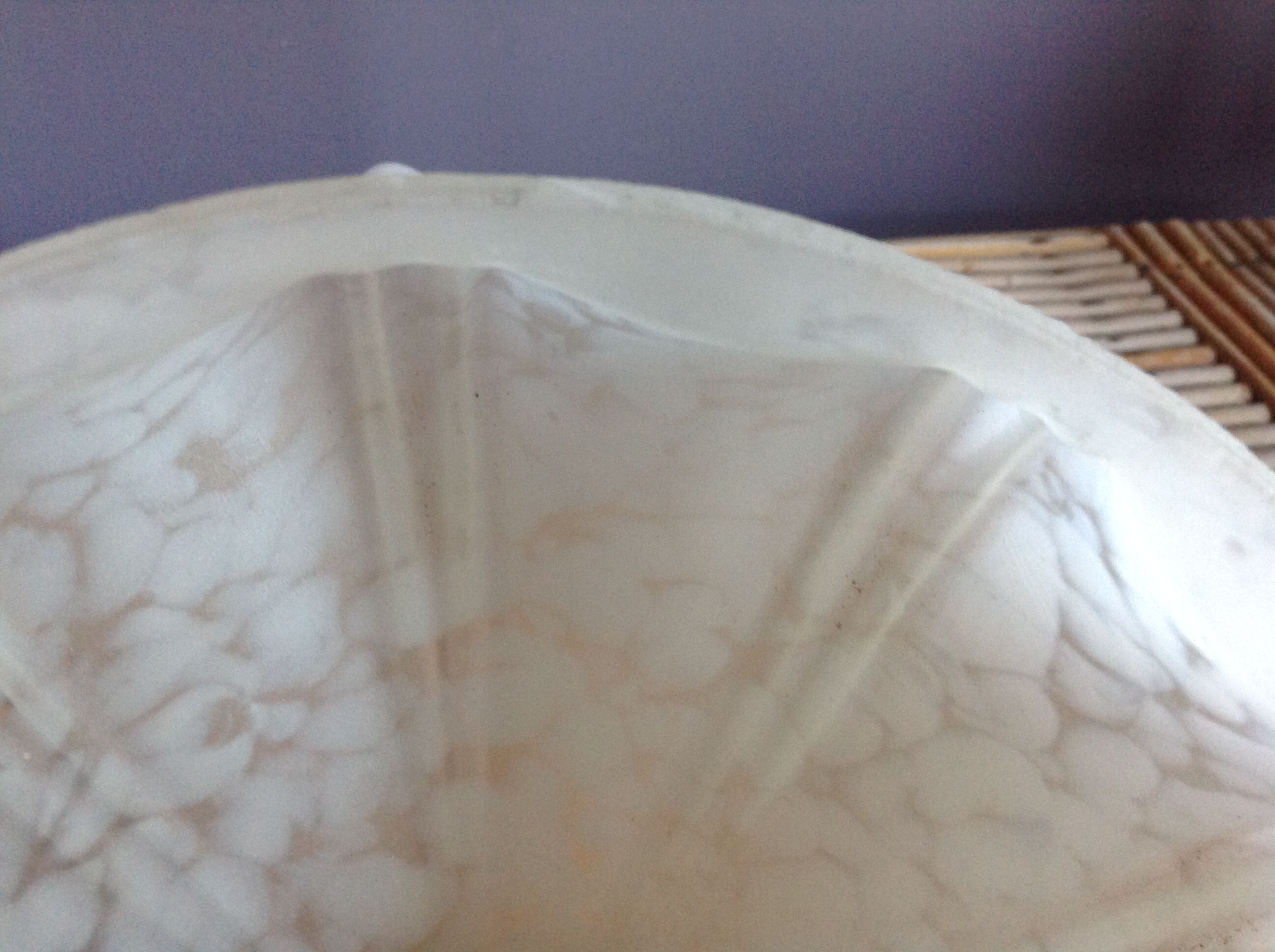 White opaline suspension