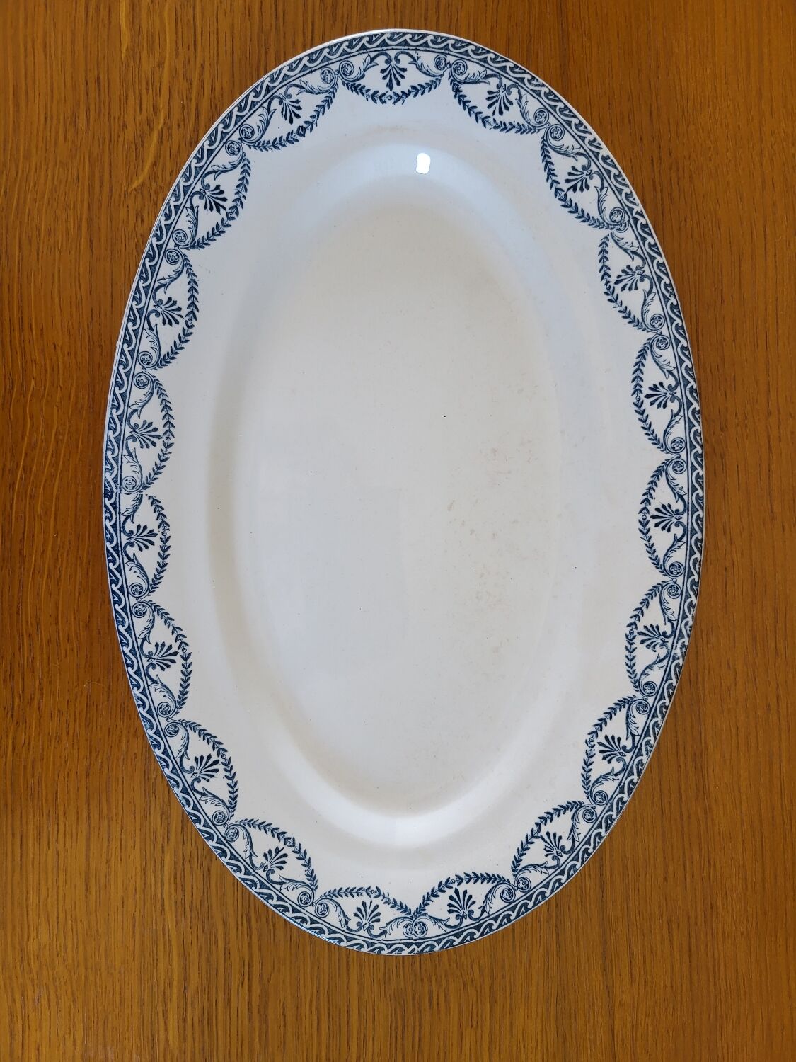 R&A oval serving dish