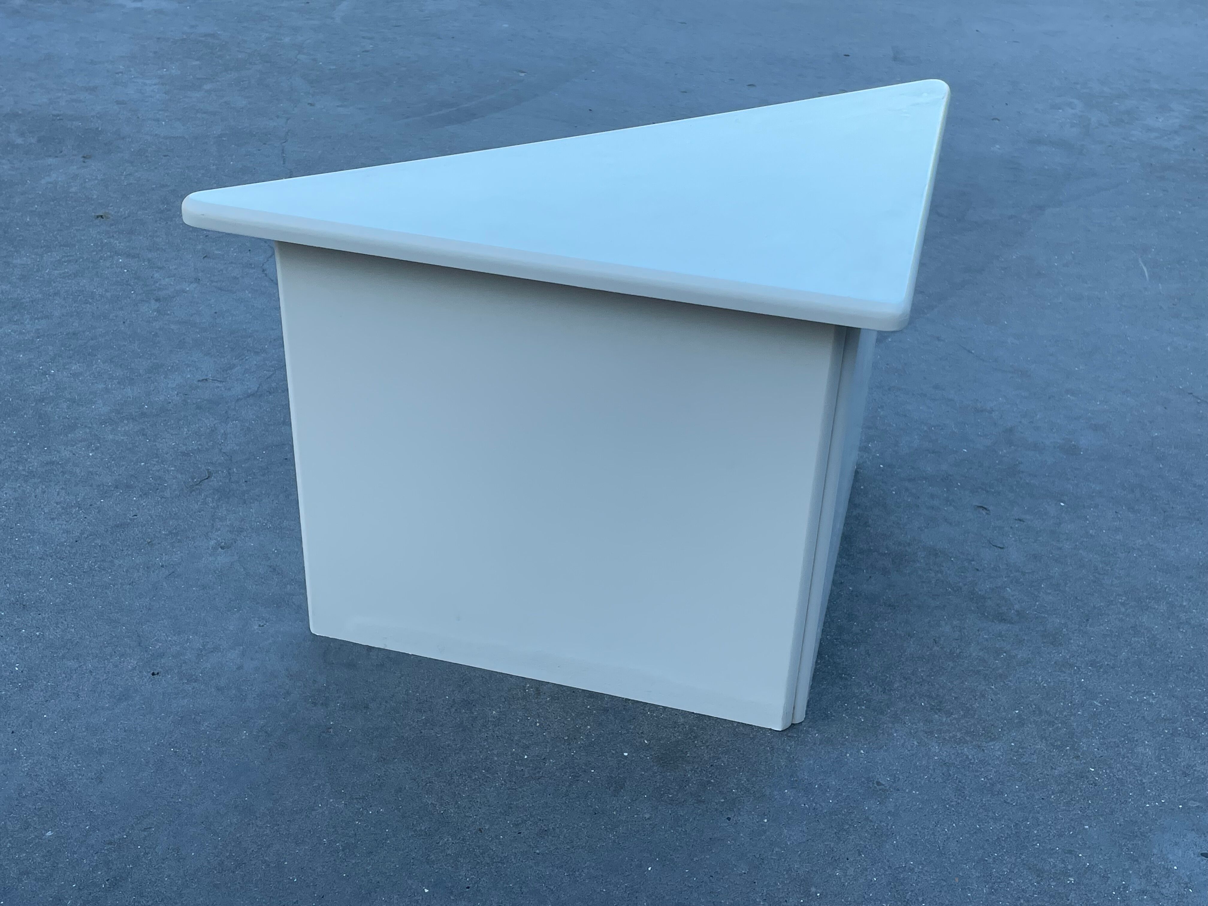 Set of three triangle side tables wood white creme design