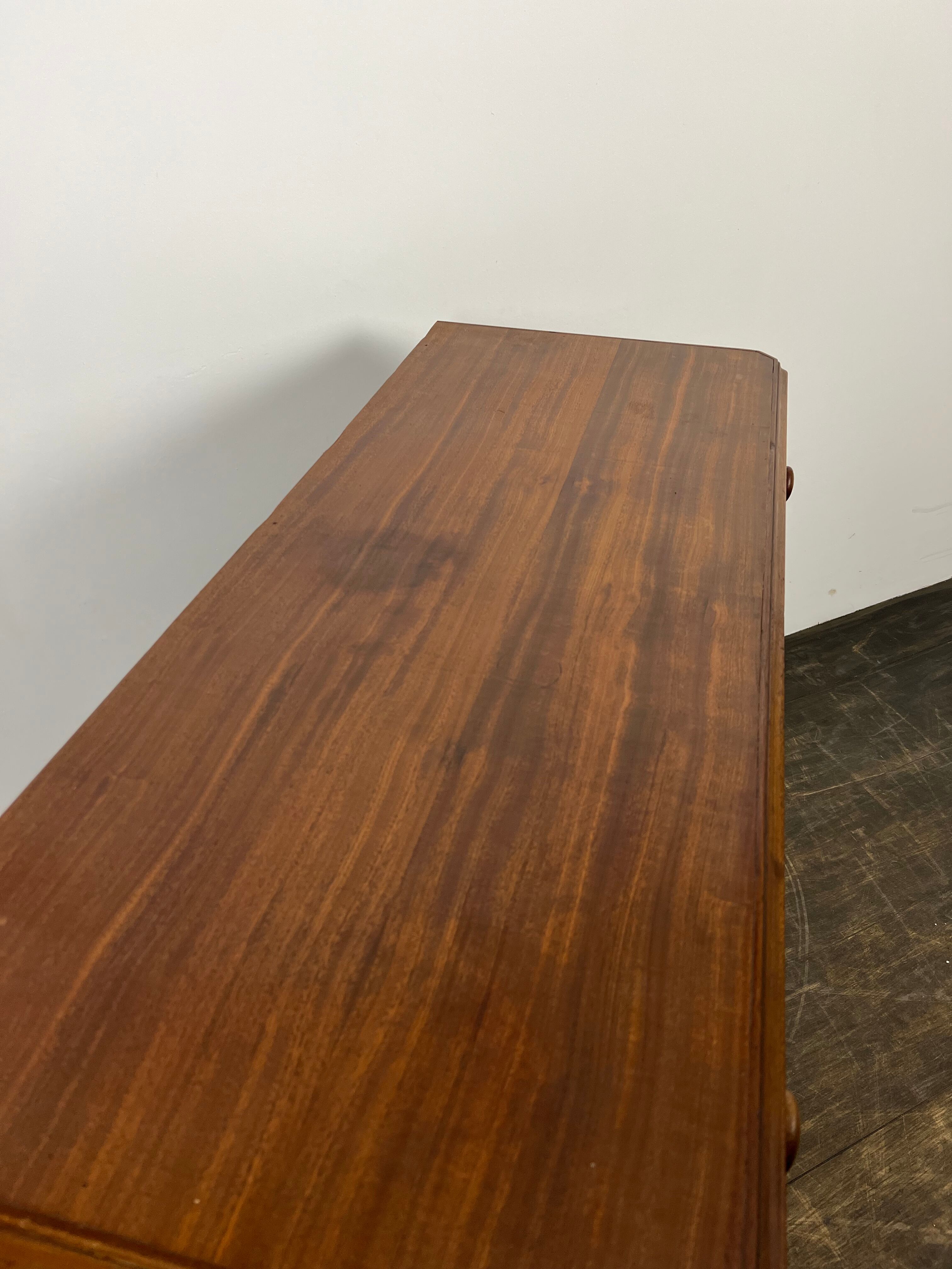 Commode en acajou