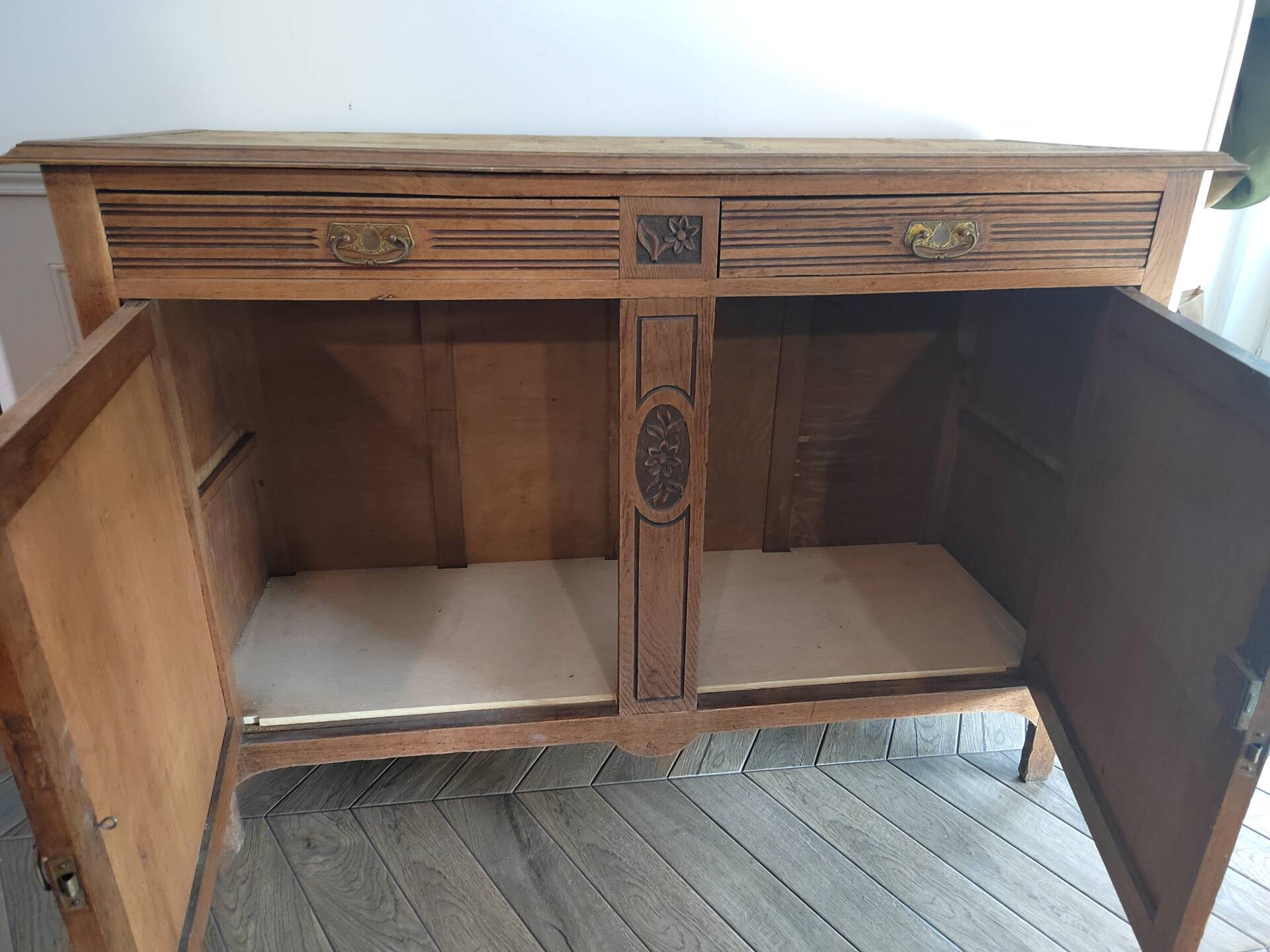 Vintage sculpted Art Deco buffet