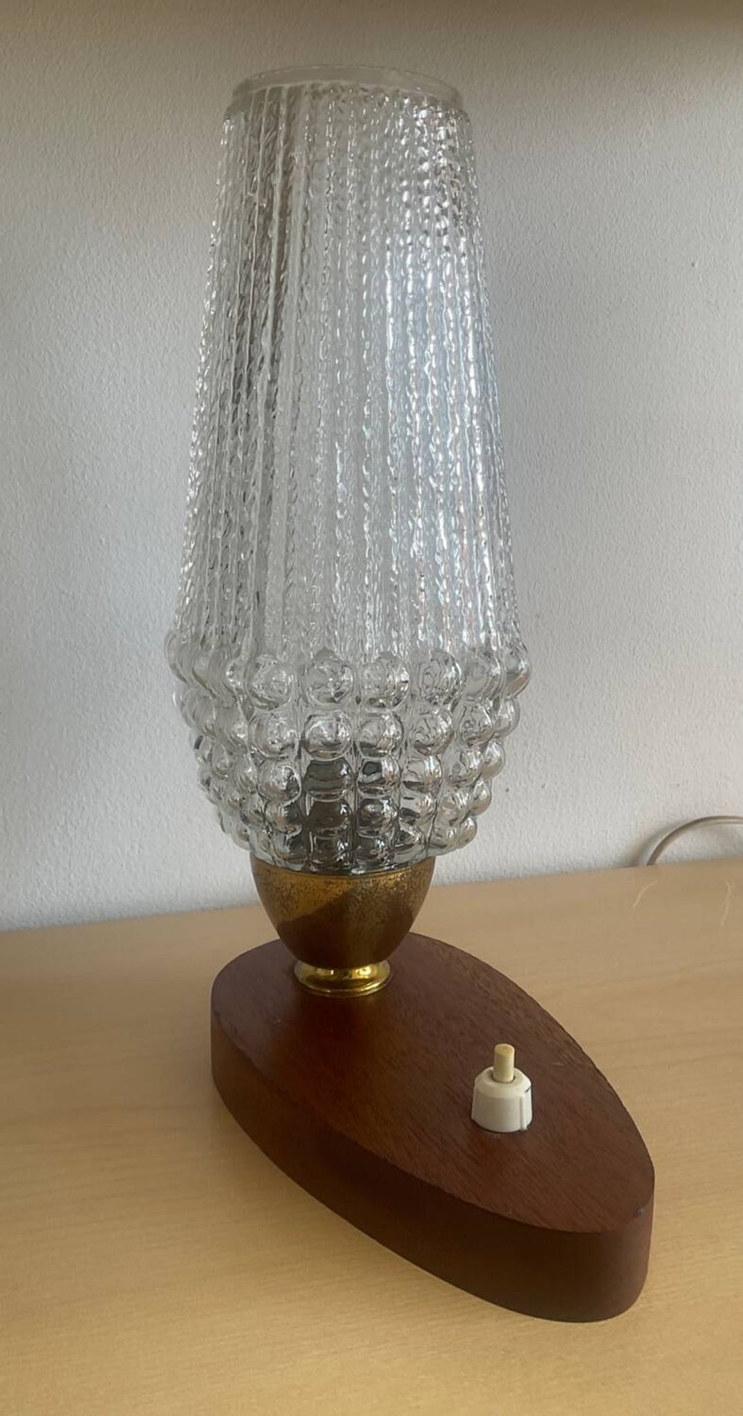 Lampe vintage en teck et verre années 50
