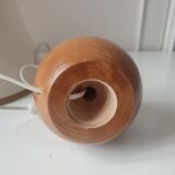 Wooden ball foot lamp