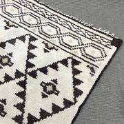 Handmade Moroccan wool rug - 1.70m x 1.20m.