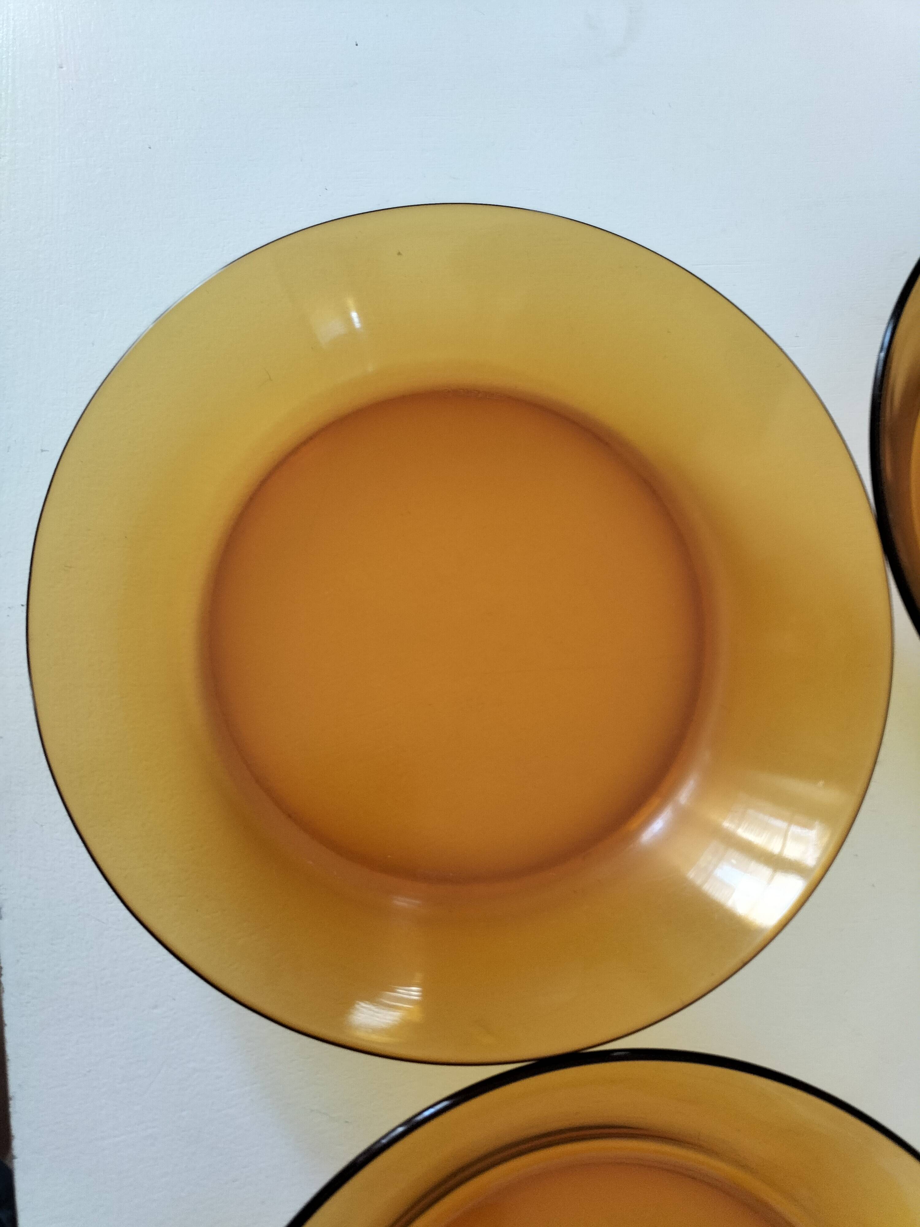 7 deep plates Duralex amber glass
