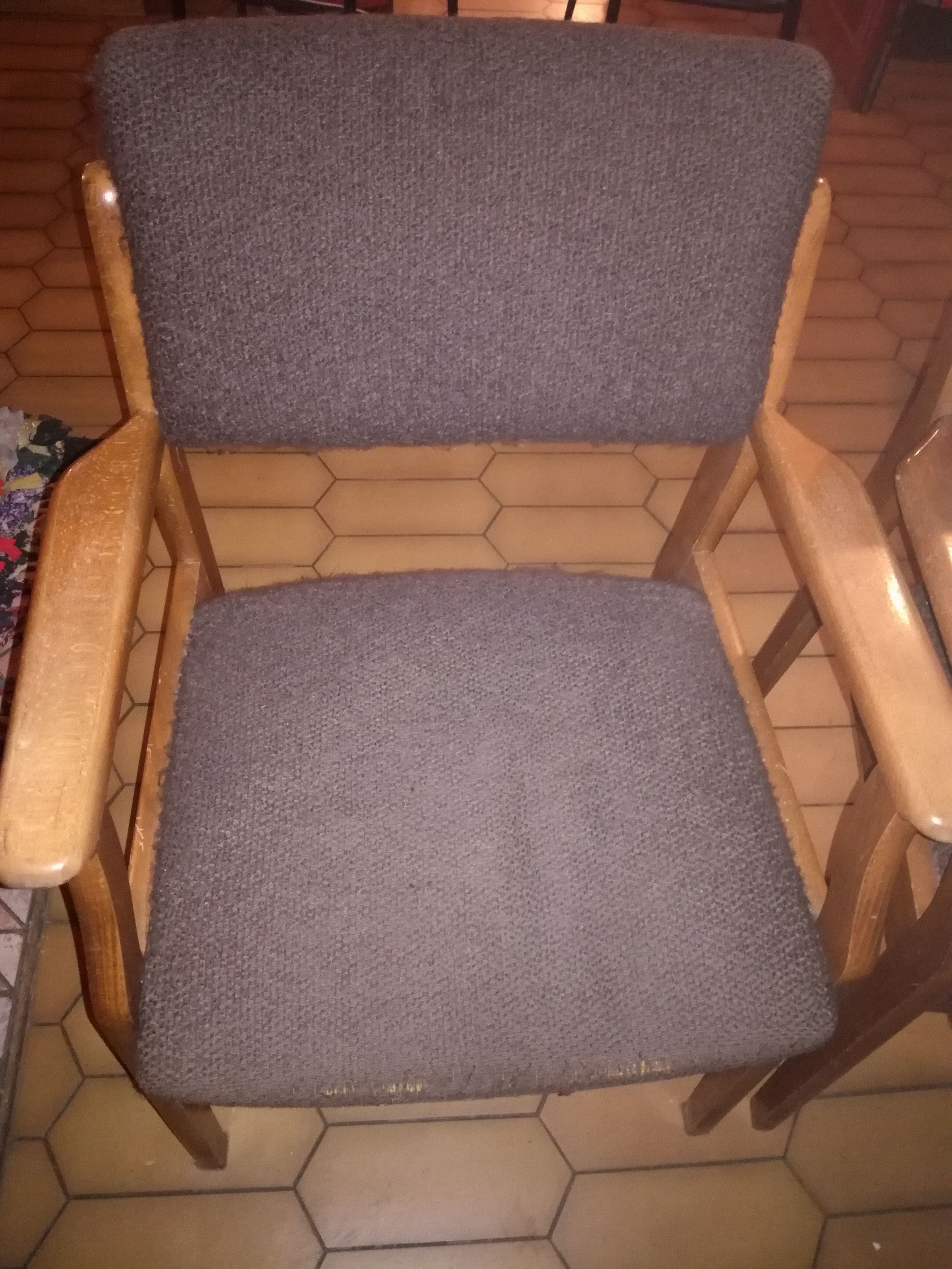 Duo de fauteuils scandinaves