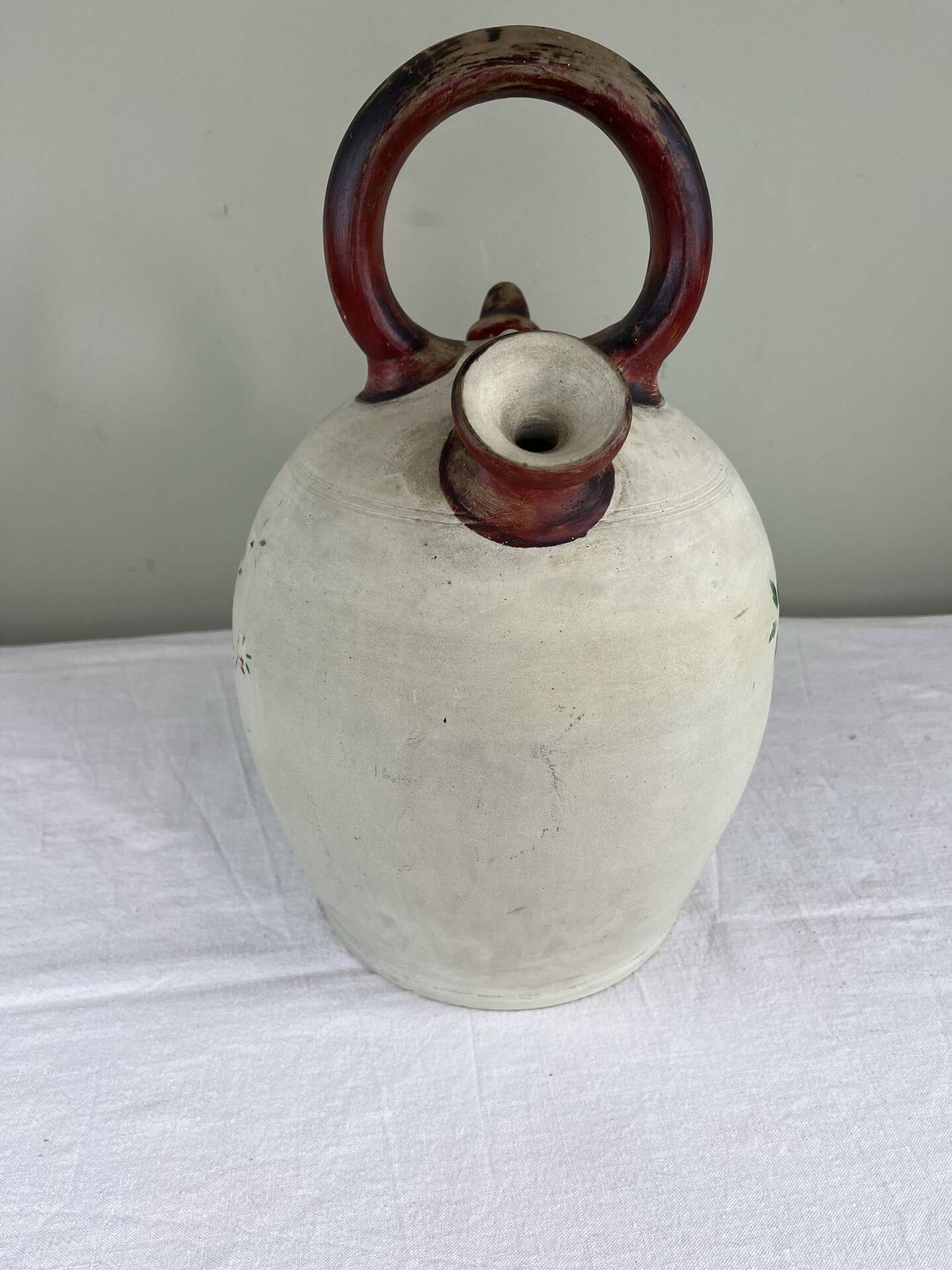 Gargoulette en grès décoré