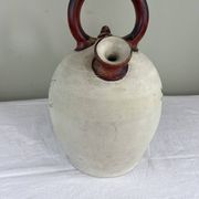Gargoulette en grès décoré