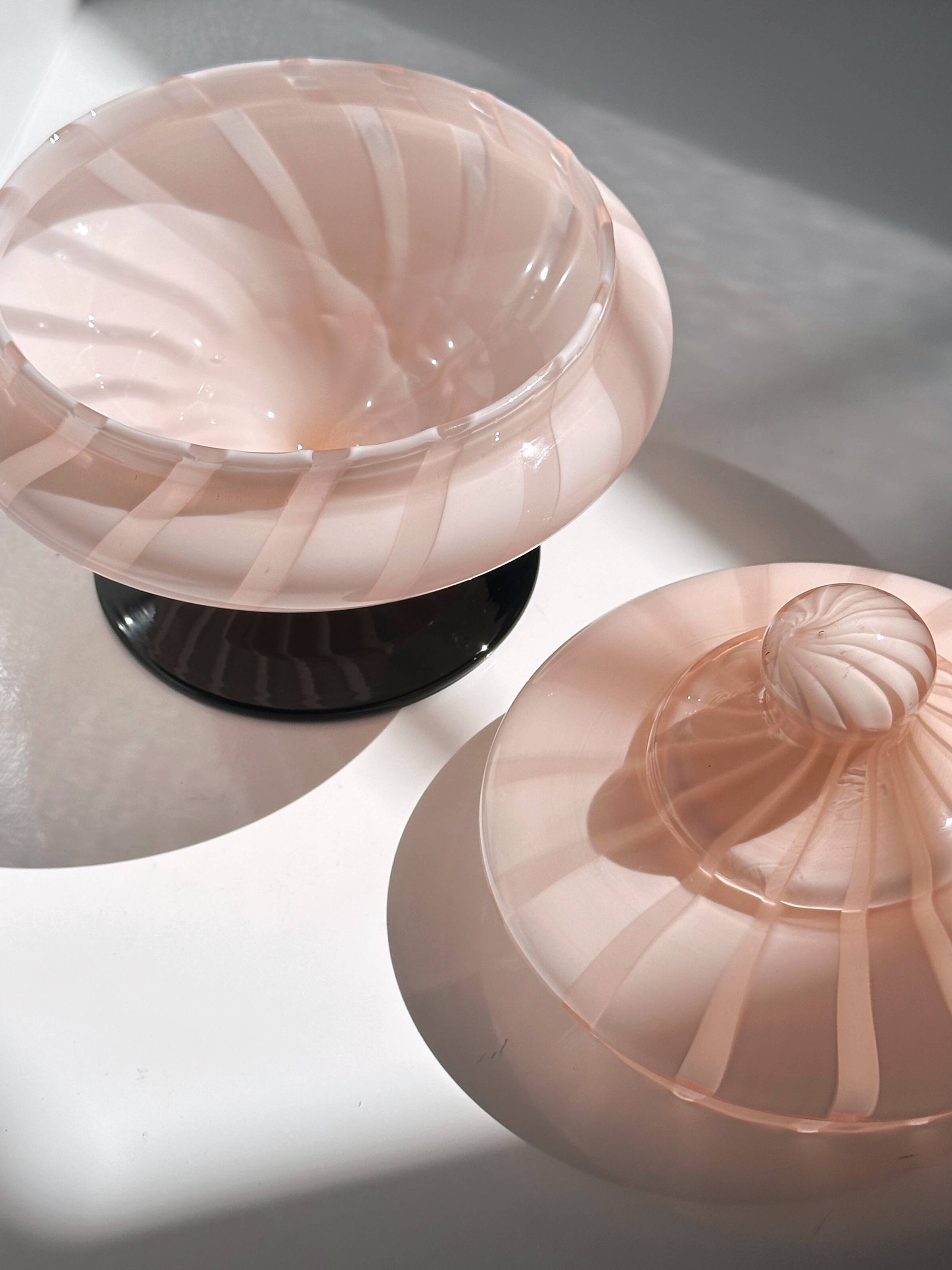 1950s Murano Opaline Glas Bonbonniere