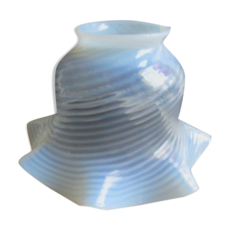 Lamp tulip or applique, spiral streaked opalescent white glass