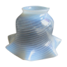Tulipe de lampe ou applique, verre blanc opalescent strié en spirale