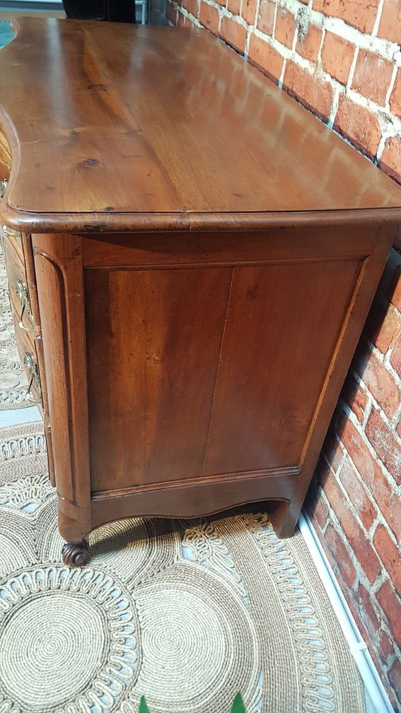 Louis xv style chest of drawers