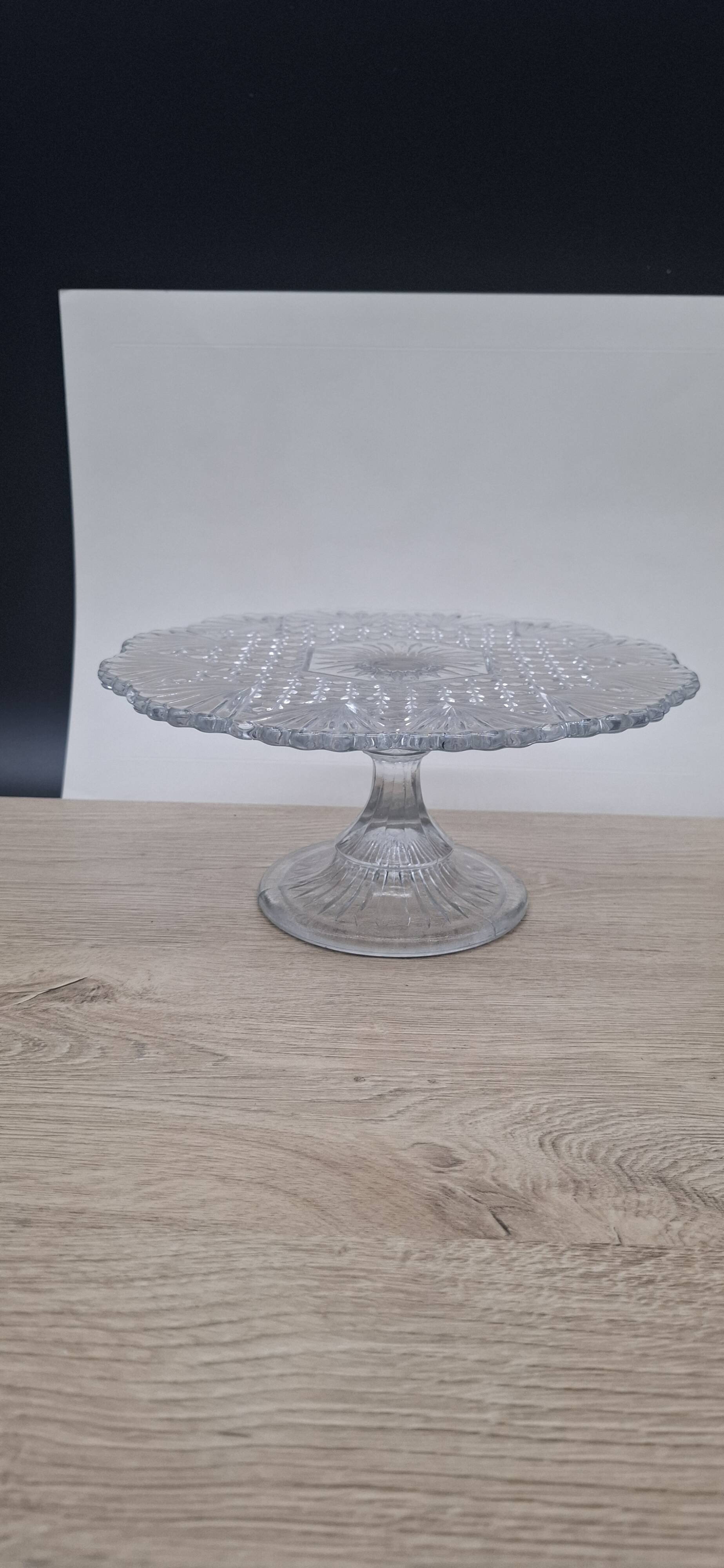 Manage D26 transparent glass cake dish