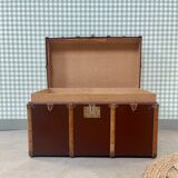 Circled travel trunk