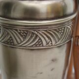 Golden vase