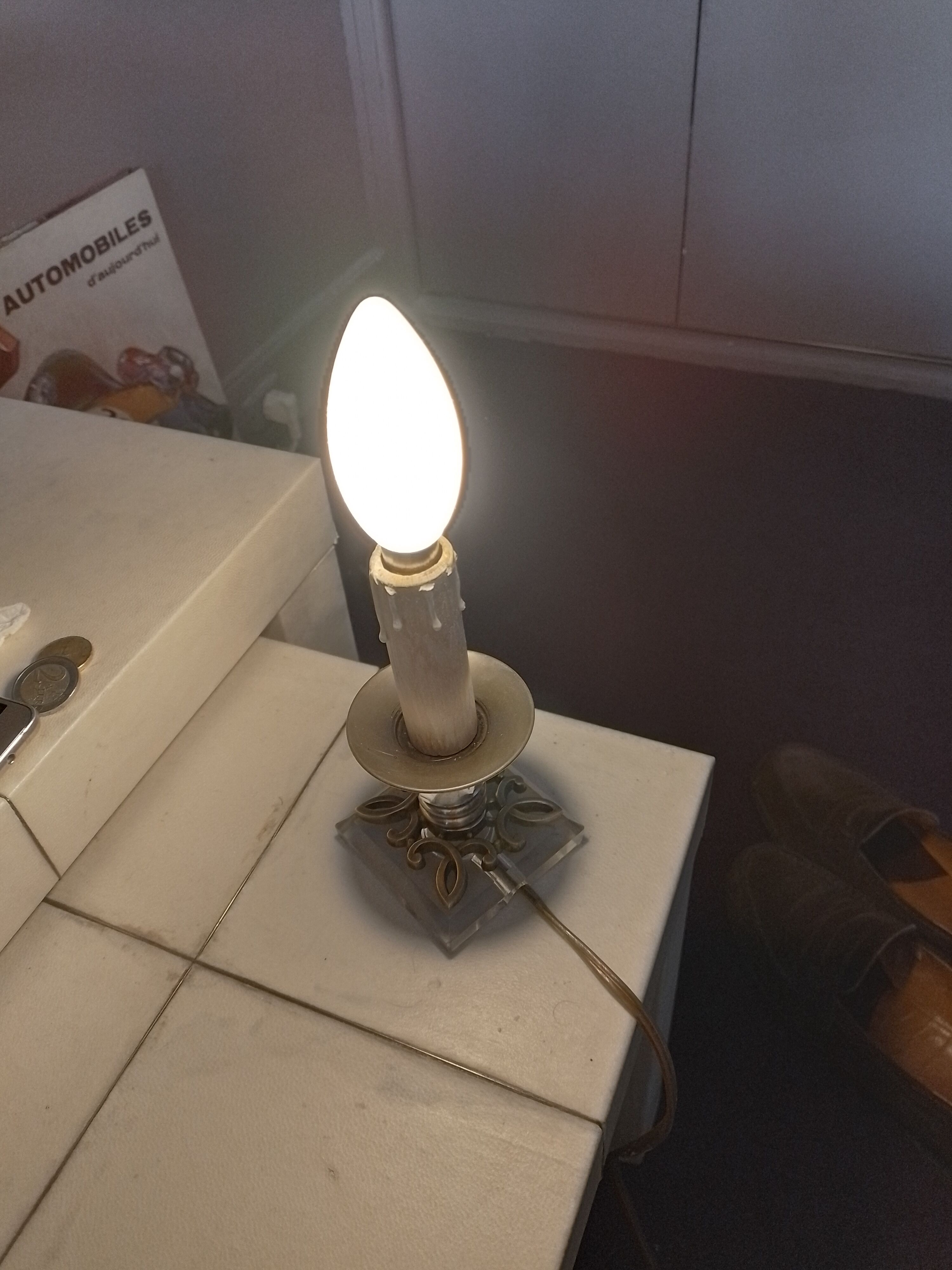 Art deco night light lamp