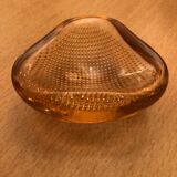 Empty bubbled glass pocket