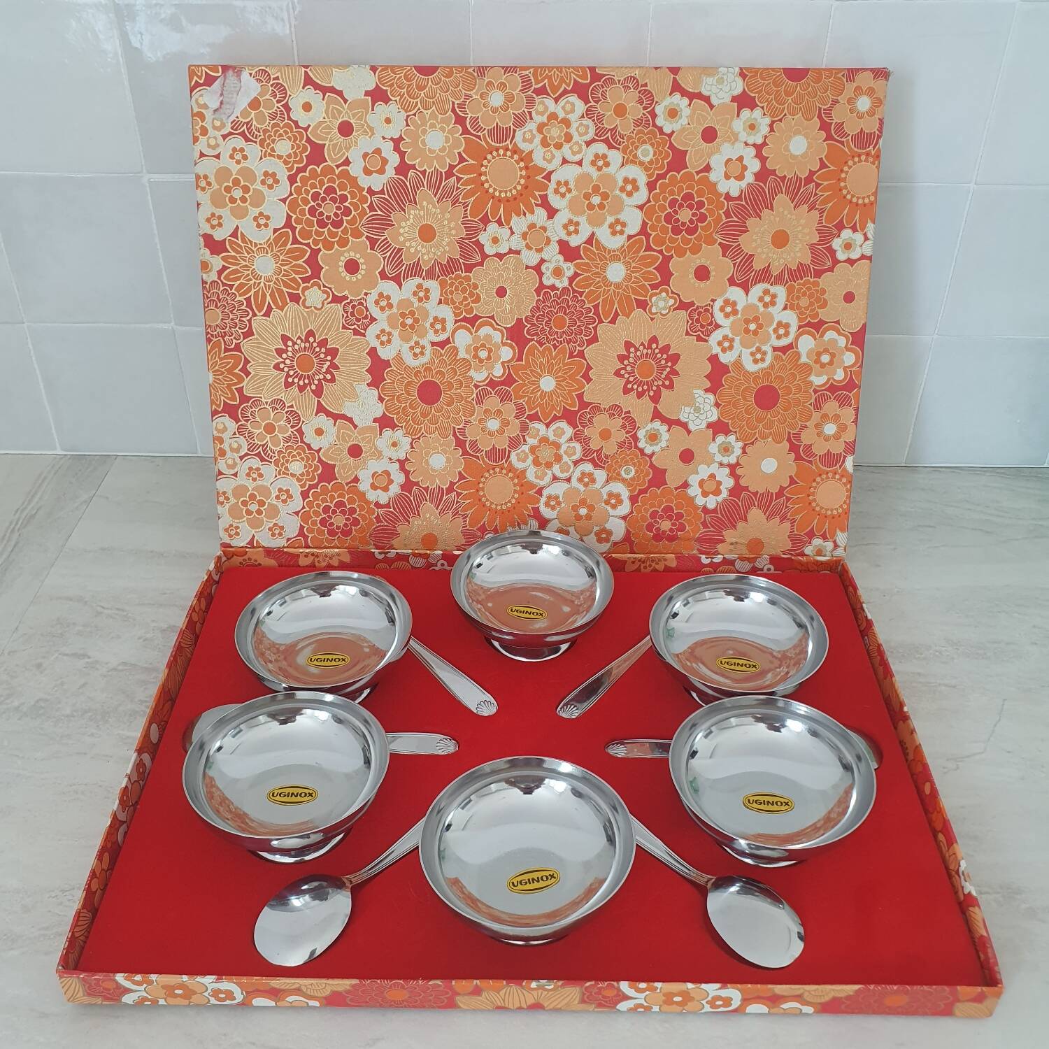 Set of 6 stainless steel 18/10 Uginox bowls
