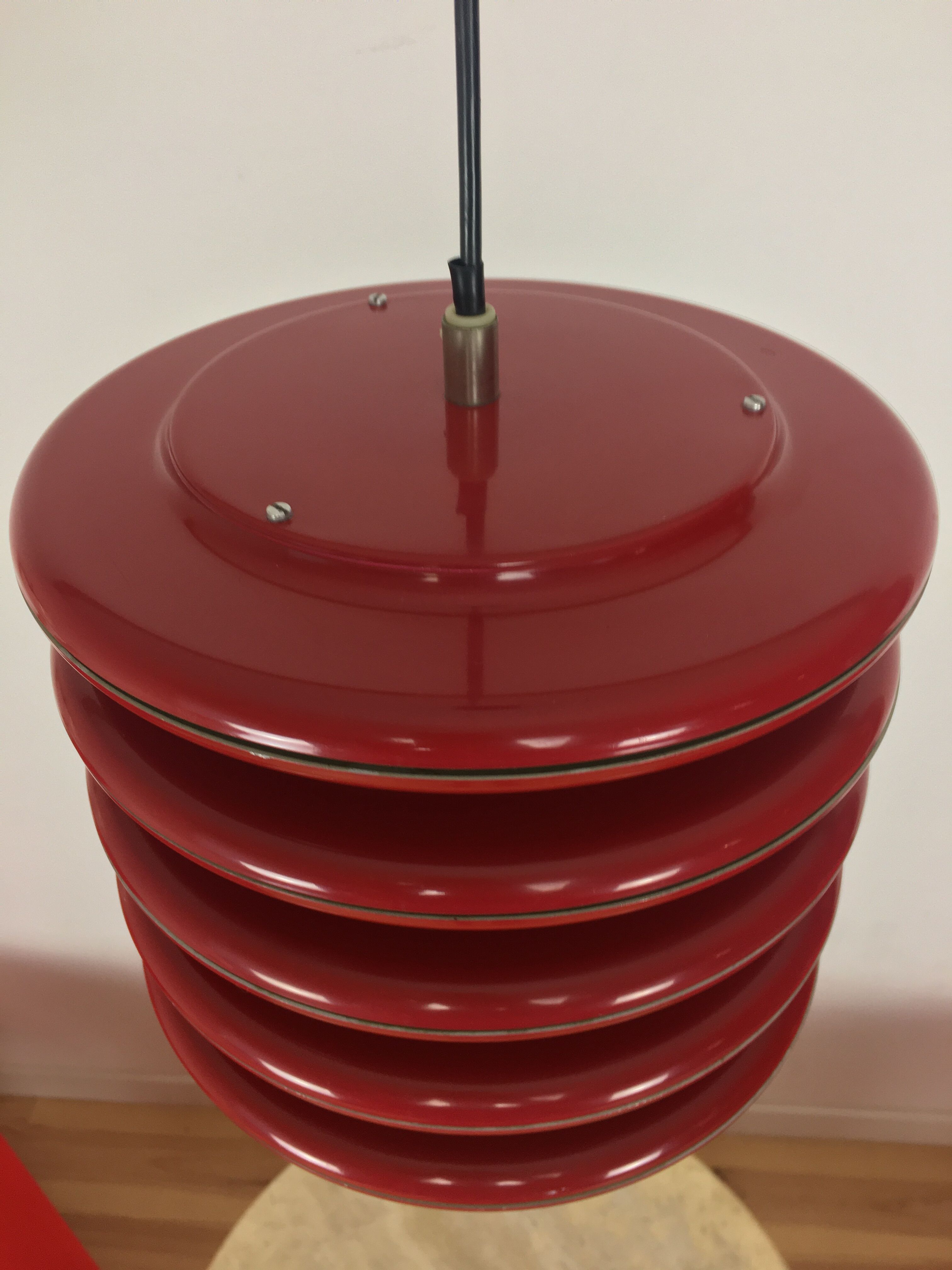 Scandinavian-style space age metal hanging lamp, red
