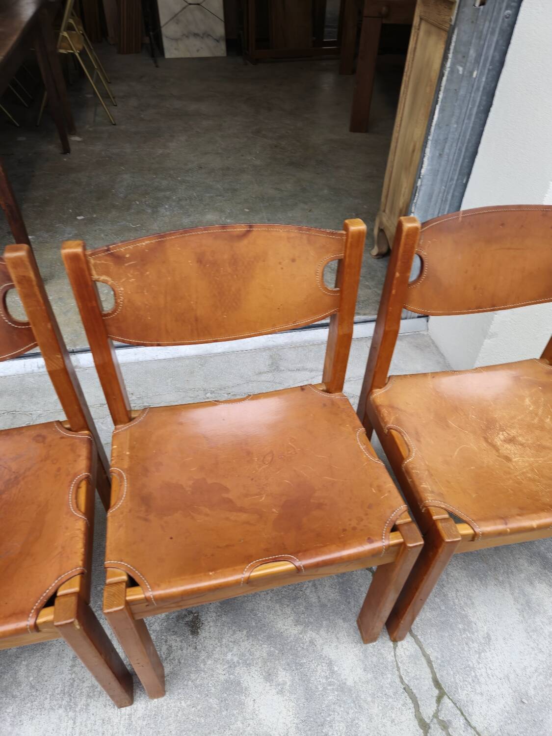 Dining room set table and 6 chairs Maison Regain in Elm